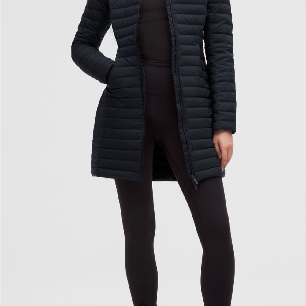Lululemon Black jacket pack it down 700 down fill long